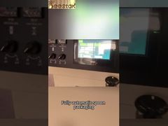 تم تصميم هذه الآلة خصيصًا للتغليف التلقائي للملاعق.